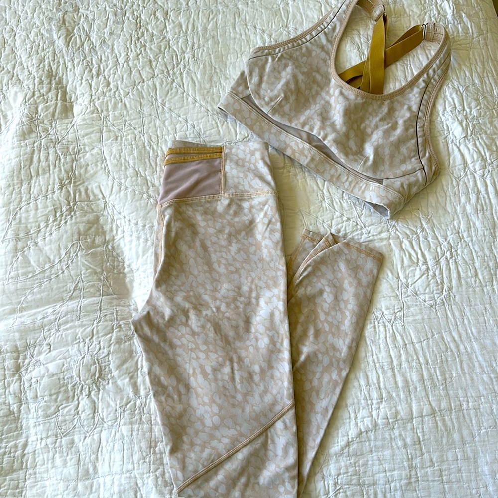 Fabletics Beige & Mustard Leopard-Print Leggings with Matching Sports Bra